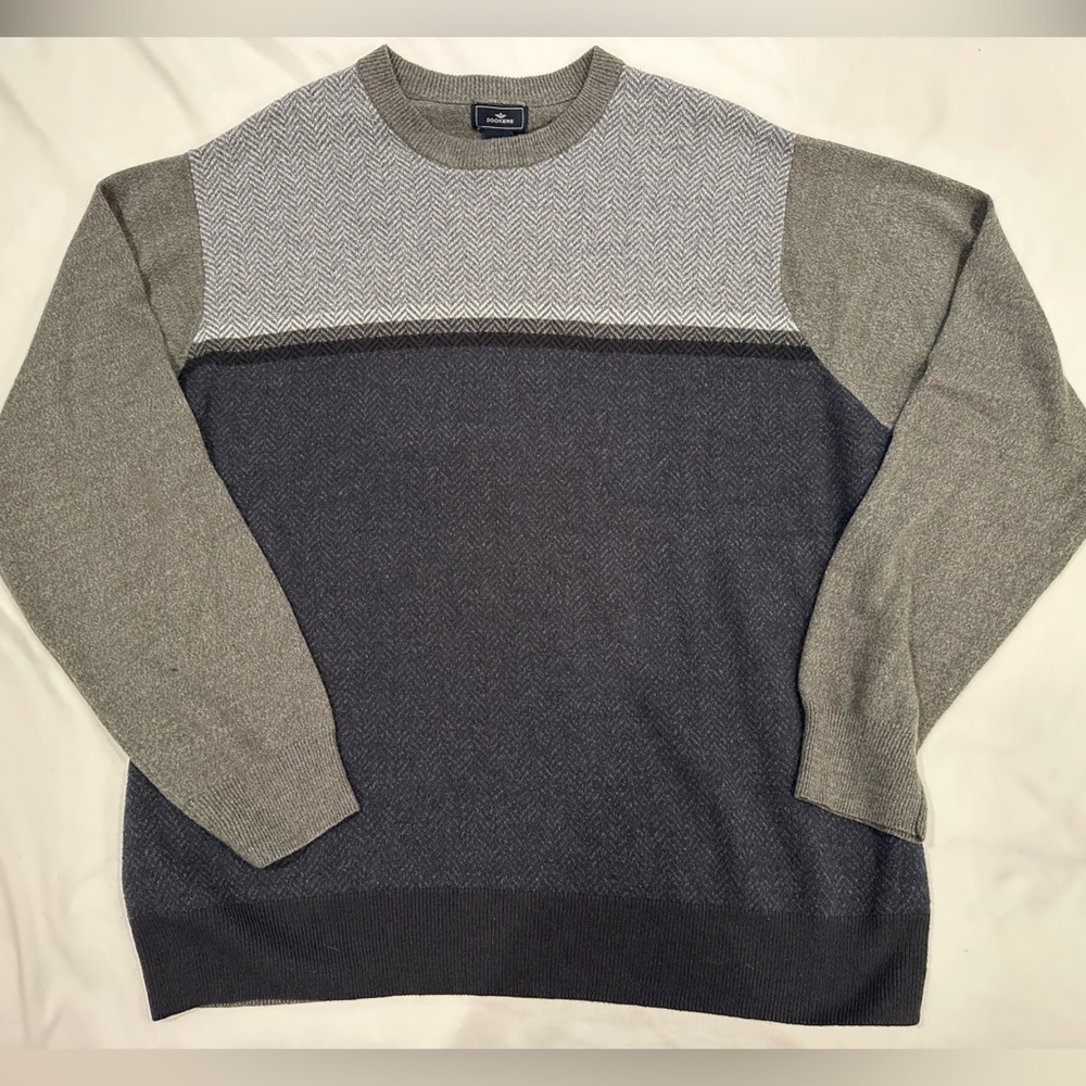 Dockers Men's Gray and Black Patterned Sweater